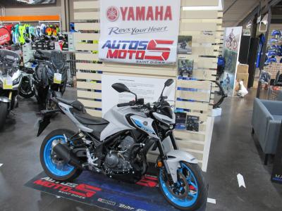 YAMAHA 320 MT 03