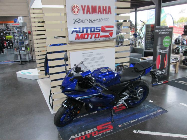 YAMAHA 125 YZF R 2025