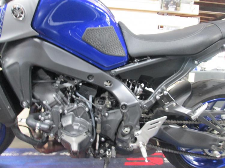 YAMAHA MT 09 